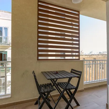 Lovely 3br With Private Terrace In By 360 Estates * スリーマ