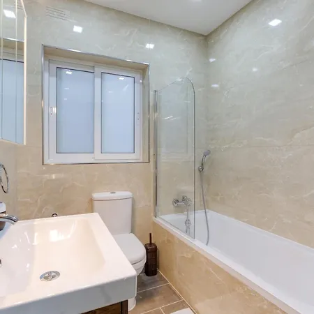 Lejlighed Lovely 3br With Private Terrace In By 360 Estates Sliema